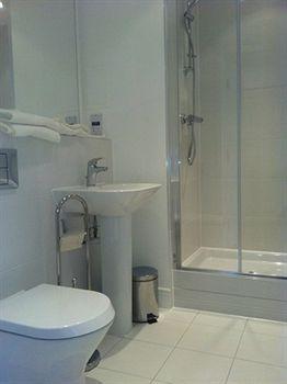 Max Serviced Aldgate, Wilson Tower Apartment