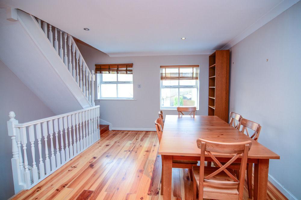 Wharf - 3* London