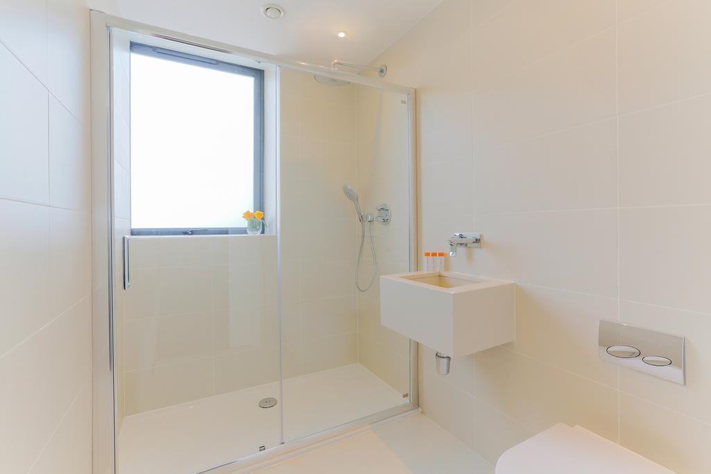 Apartment Swiss One *