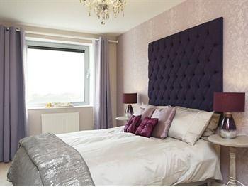 Exclusive Riverview * London