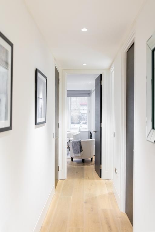 Stunning And Bright - Romilly Street *