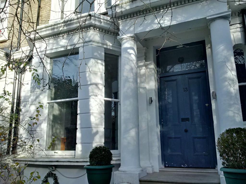 Luxury Holland Park, Sleeps 2, Free S'fast Wifi Leilighet *