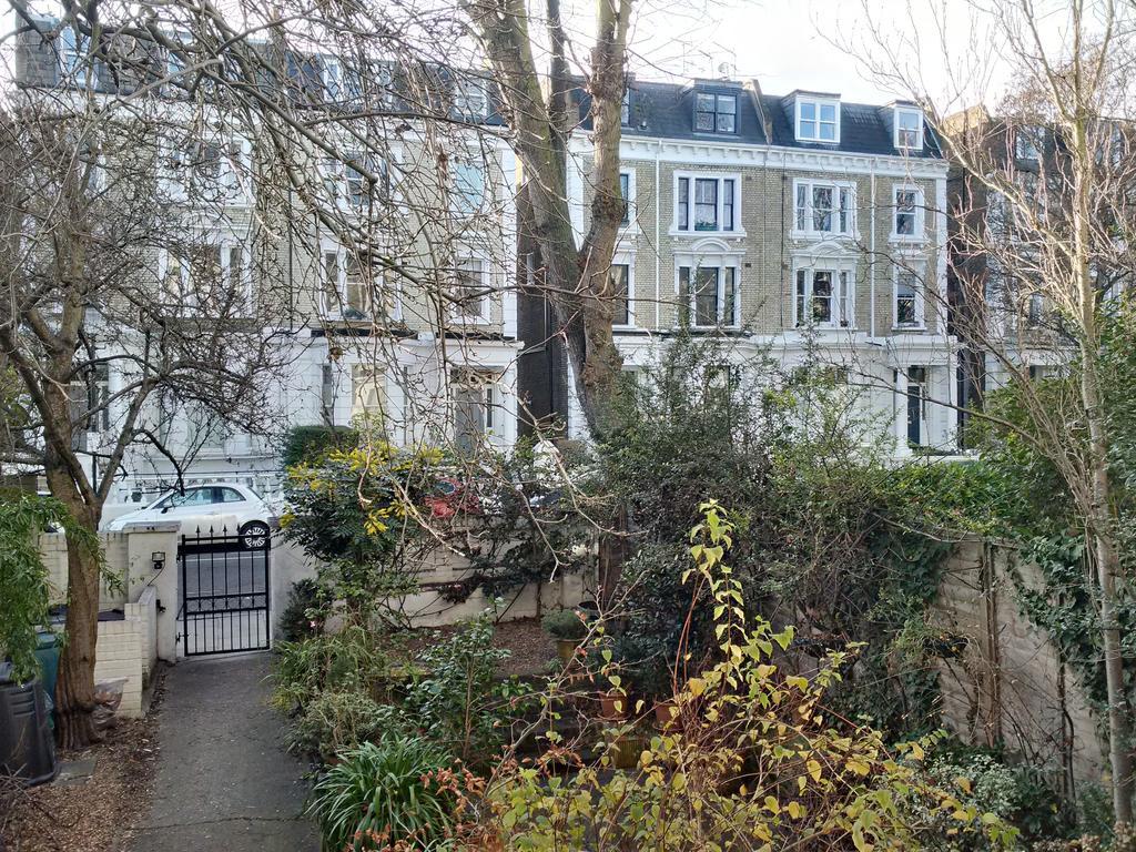 Luxury Holland Park, Sleeps 2, Free S'fast Wifi Appartement *
