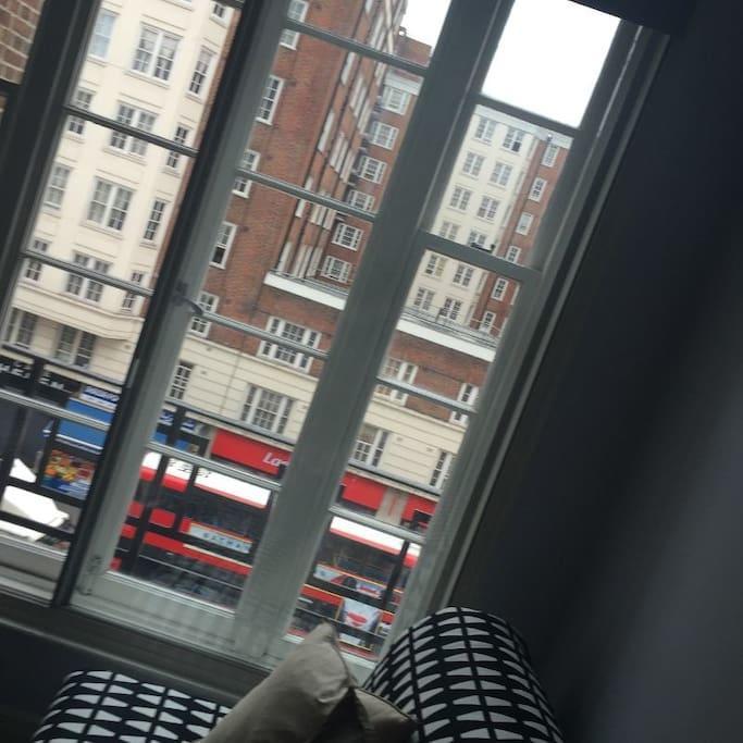 Central Forset Court Studio * London