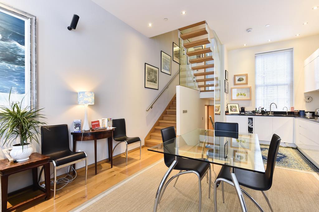 Joivy Elegant 3 Bed Apt With Rooftop Terrace In Pimlico Apartment London