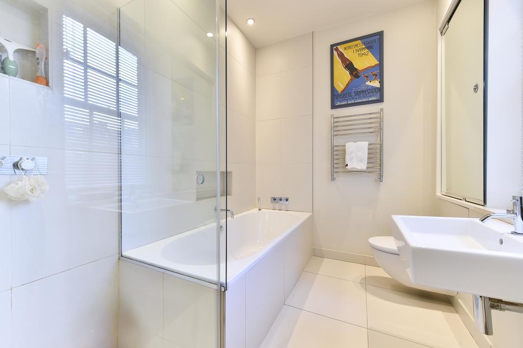 Joivy Elegant 3 Bed Apt With Rooftop Terrace In Pimlico Apartment *