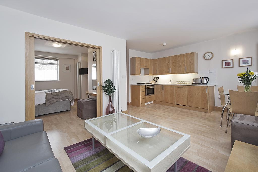 St Christopher's Place Serviced By Globe Apartamento *