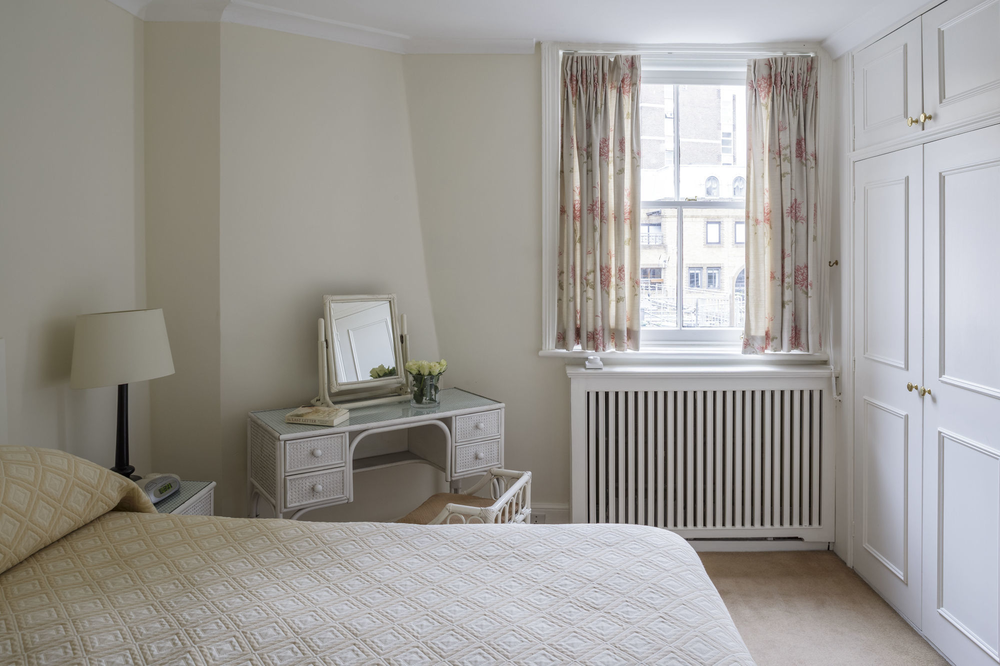 44 Curzon Street By Mansley 4*