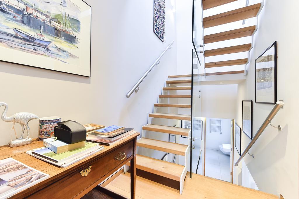 Joivy Elegant 3 Bed Apt With Rooftop Terrace In Pimlico London