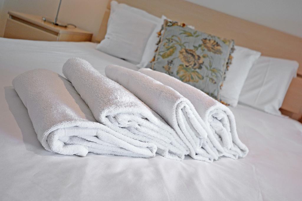St George Wharf Apartment London