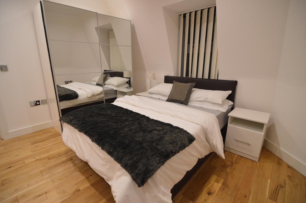 Deluxe City Penthouse & *