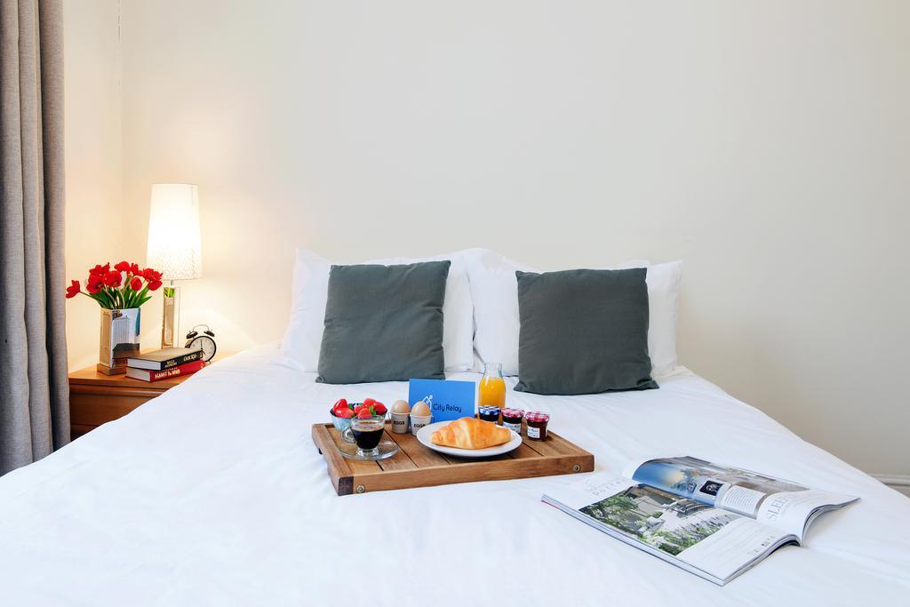 The Stratford Road Pied-a-terre Apartment London