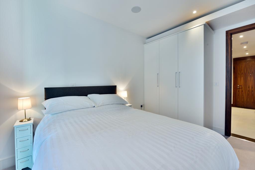 Apartment Thames Reach London