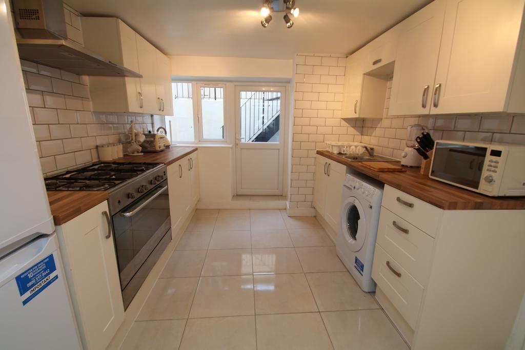 New And Cosy Sidney Square Guest house London