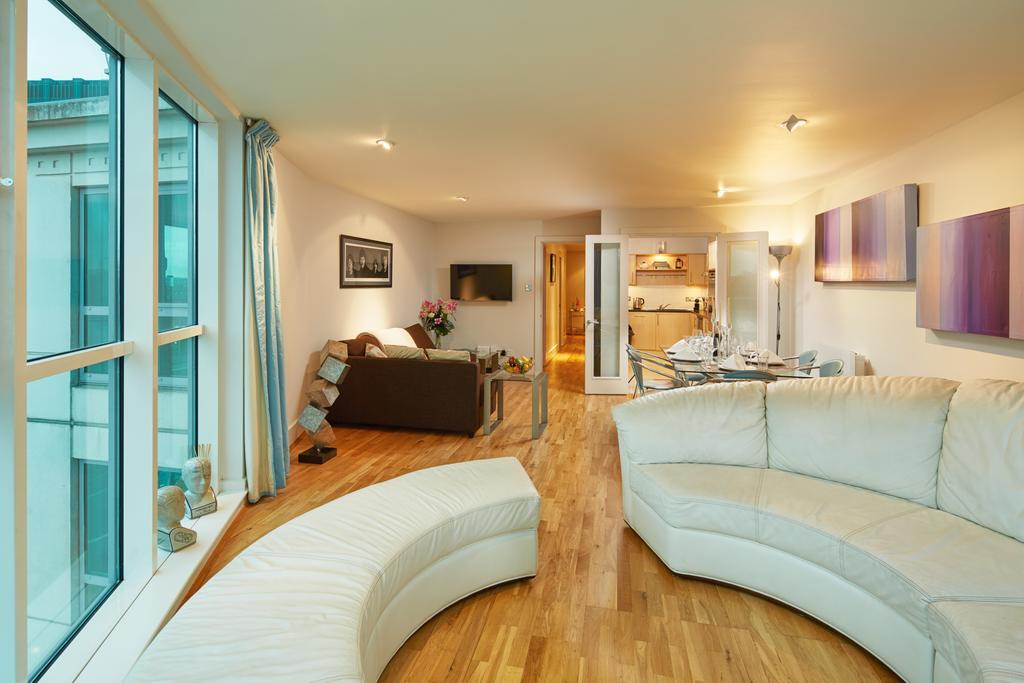 Second Nest Thames View *