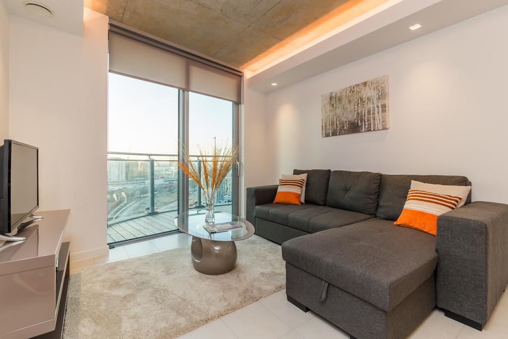 Royal Style - 5 Mins Walk To Excel Londen