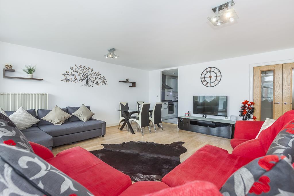 Apartment Excel London