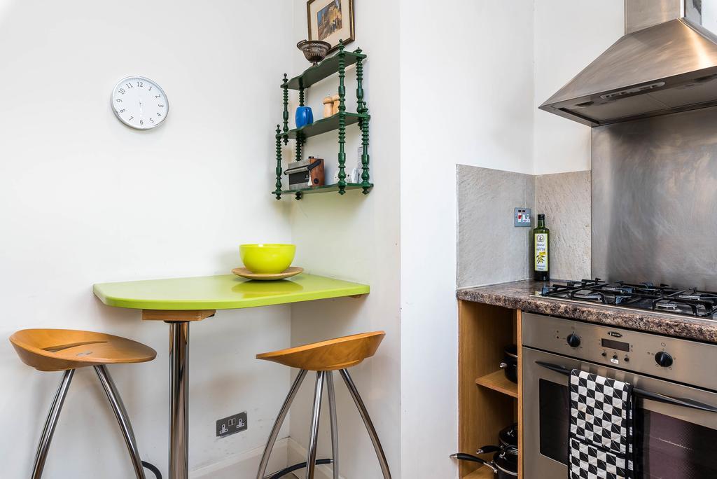 Super 2 Bed Flat In Centre Portobello Notting Hill Apartment London
