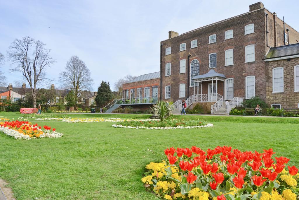 Superb Double Bedroom Privat overnatting London