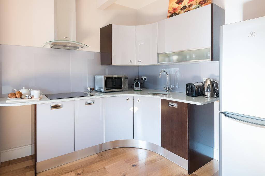 Apartment Brewer Street *