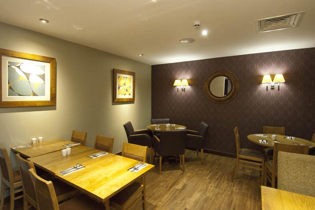 Premier Hanger Lane Hotel Londen