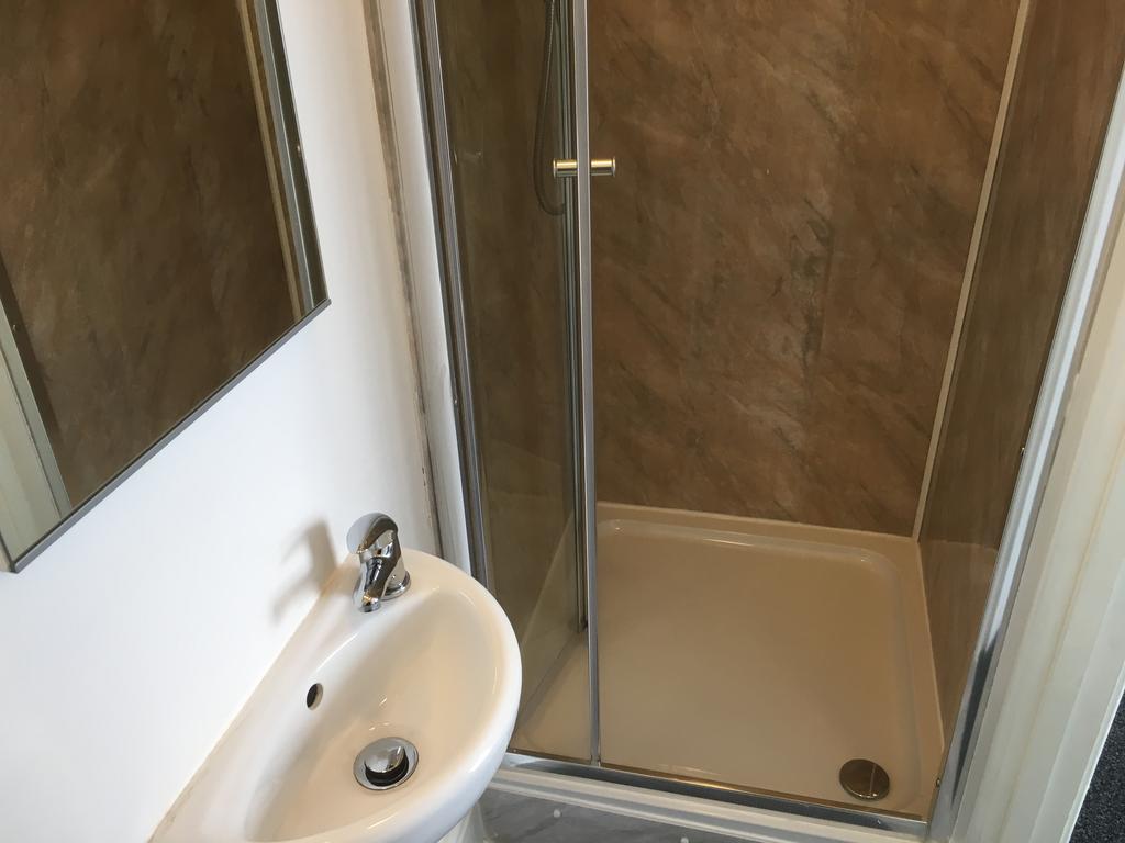 Hammersmith Lifestyle Apartment London