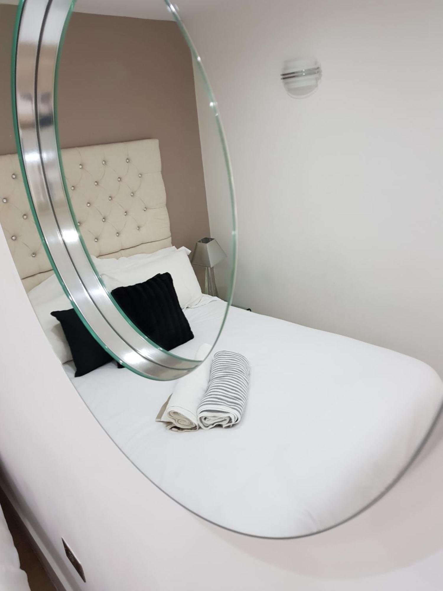 Wandsworth Terrace Apartment *