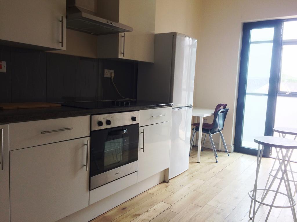 Apartment Cambridge Heath Campus Living *