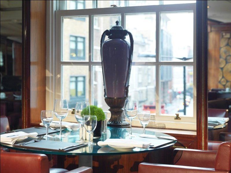 Radisson Blu Hotel, Bond Street 4*