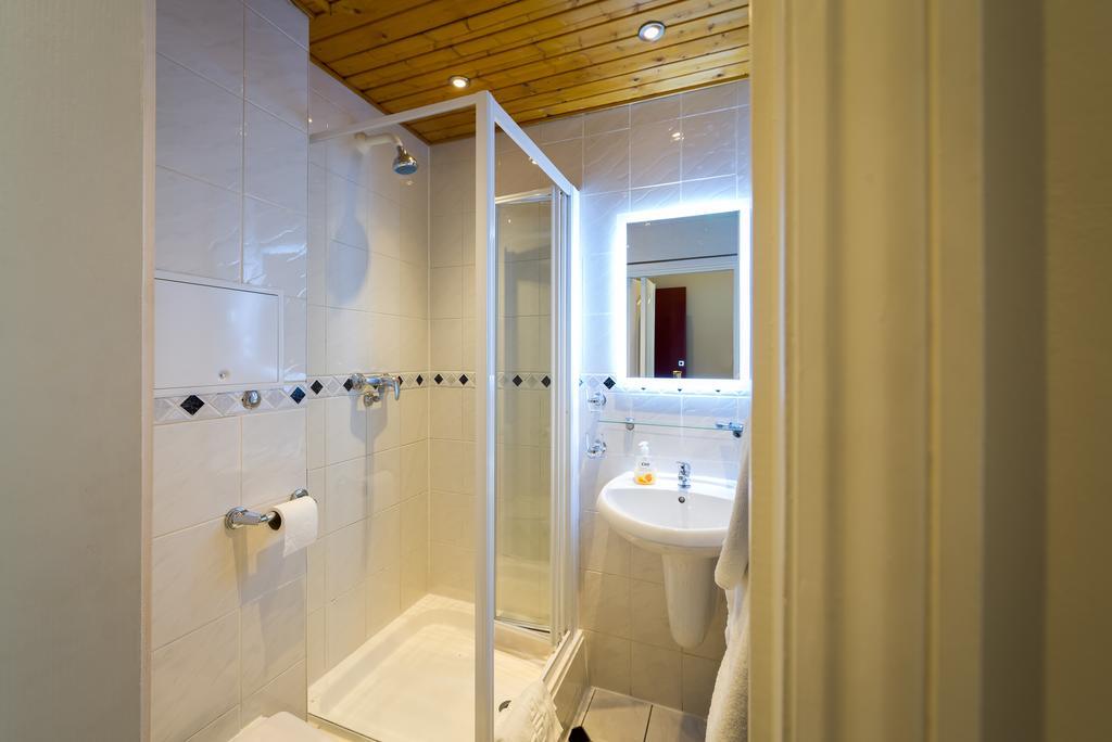 Adria Hotell London