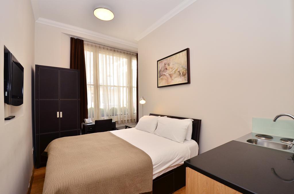 Hotel The Royale Chulan Hyde Park London