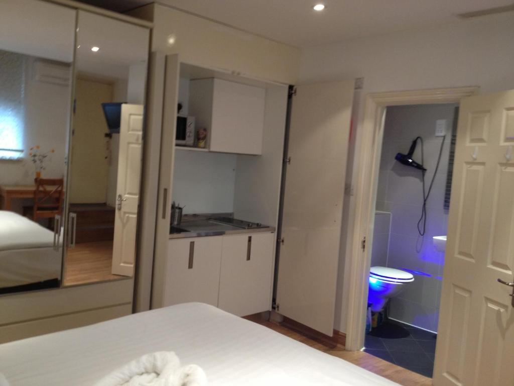 Aparthotel Nox West End Lane I 3*