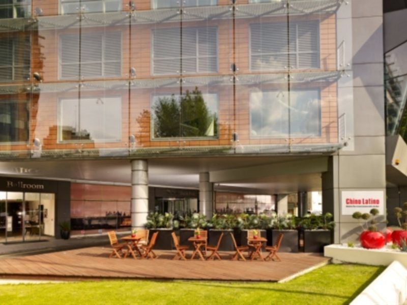Apartahotel Plaza On The River 5*