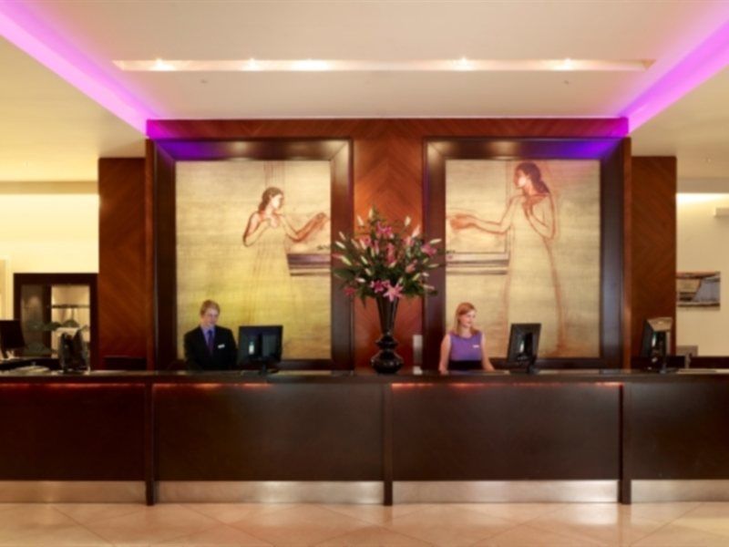 Plaza On The River Apartahotel 5*