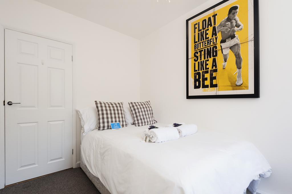 The Chelsea Sandhills Tl19 London