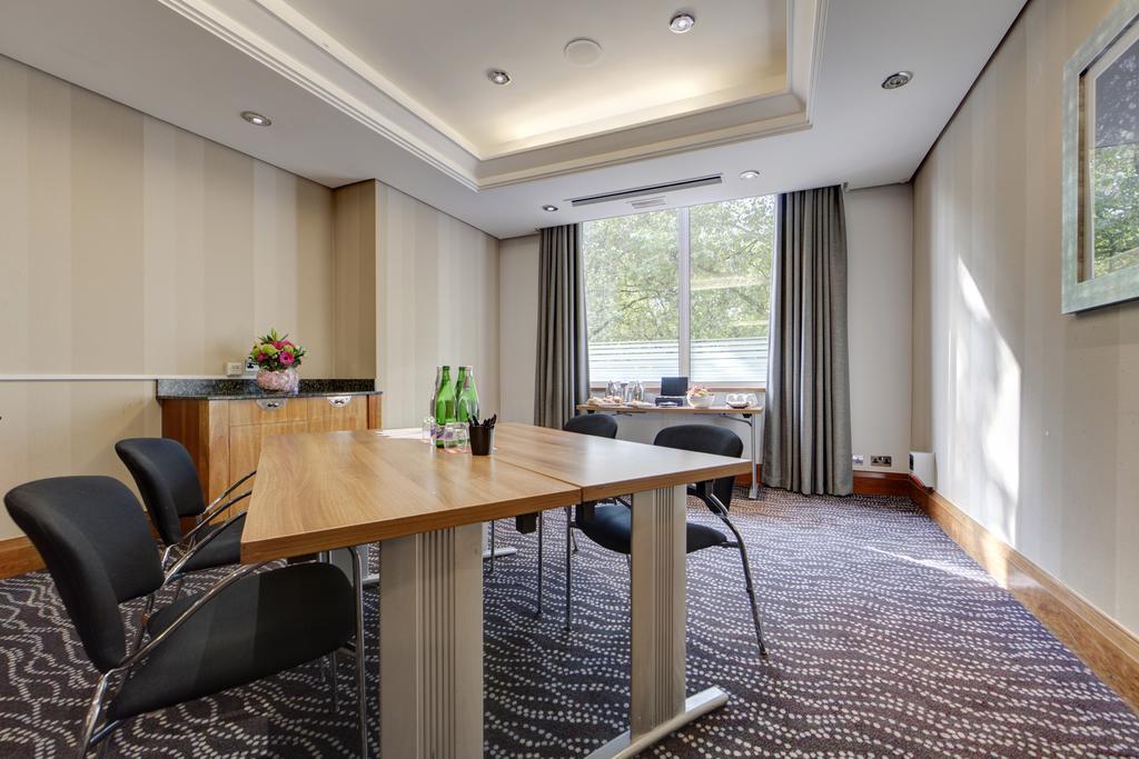 Hotel Thistle Hyde Park Kensington Gardens 4*