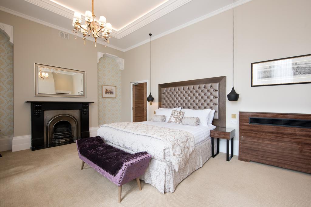 The Lansbury Heritage A Sunday - Canary Wharf Hotel London