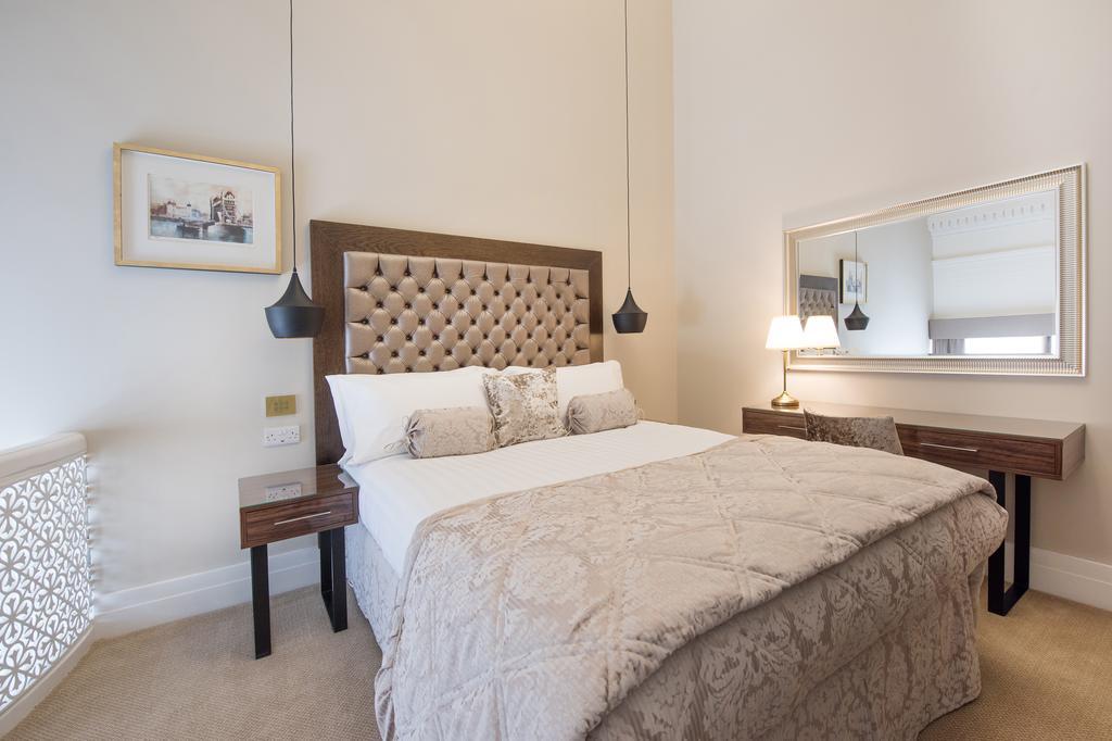 The Lansbury Heritage A Sunday - Canary Wharf Hotel