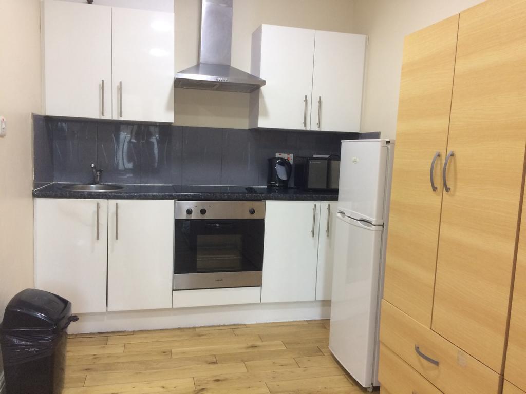 Cambridge Heath Campus Living Apartment *