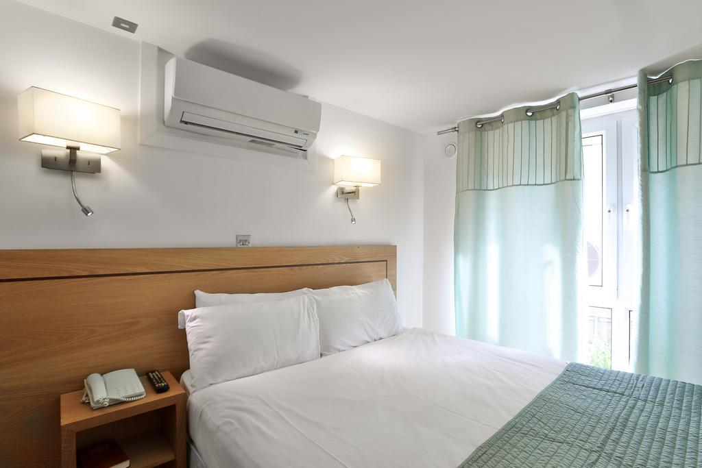 Ambassadors Hotel London