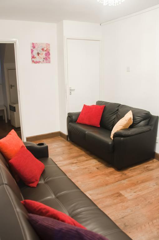 Apartment Capital Host Warren Street