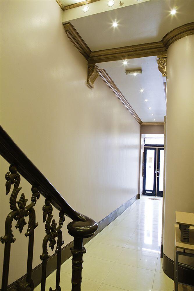Apartment Central London Budget Hotel London