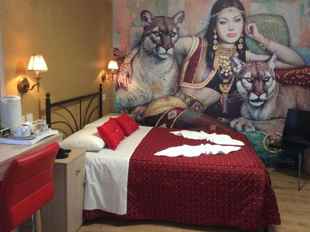 Central Hotel 2*