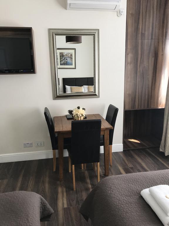 Aviva Studios Apartment *