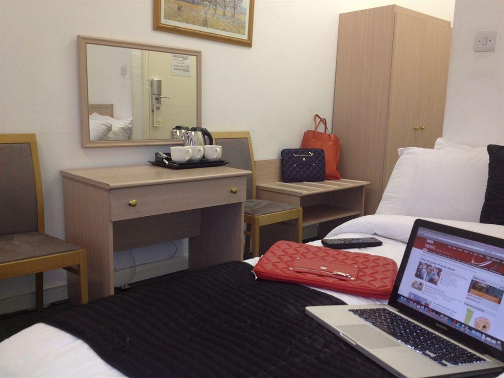 Kensington Court Notting Hill Hotel 2*