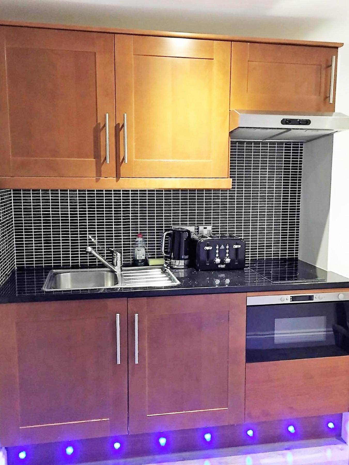 Imperial Court Studios Hotel 3*