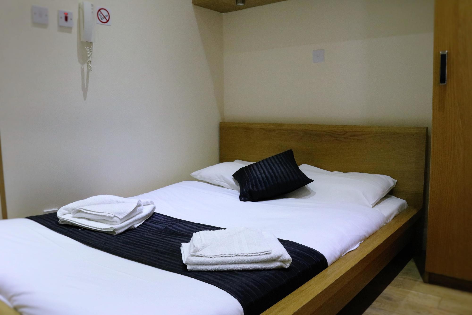 Imperial Court Studios Hotel London