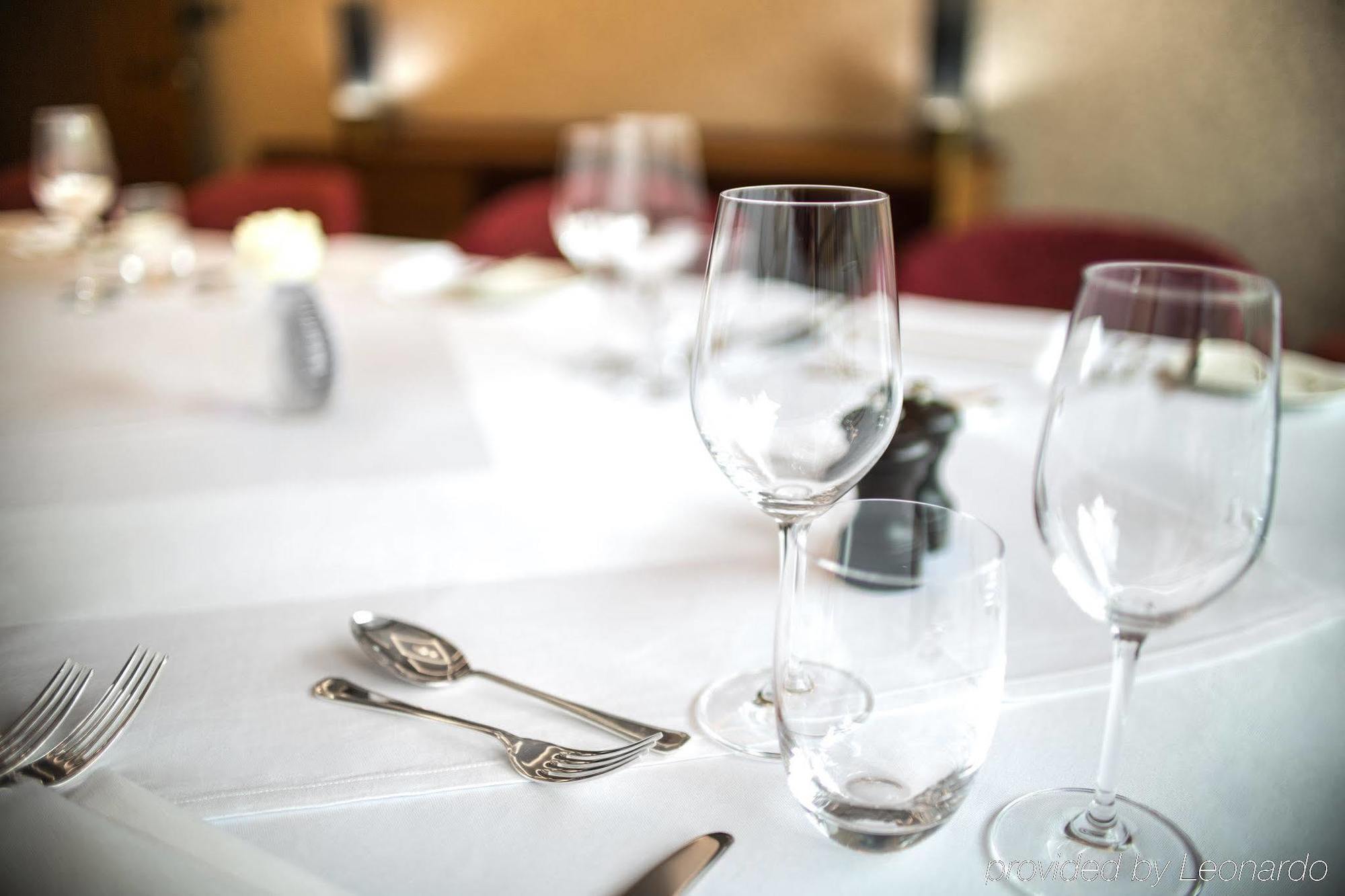 Devonshire Club & Hotel