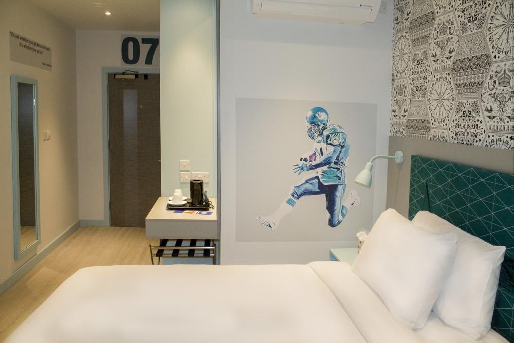 Hotel Western Wembley 4*
