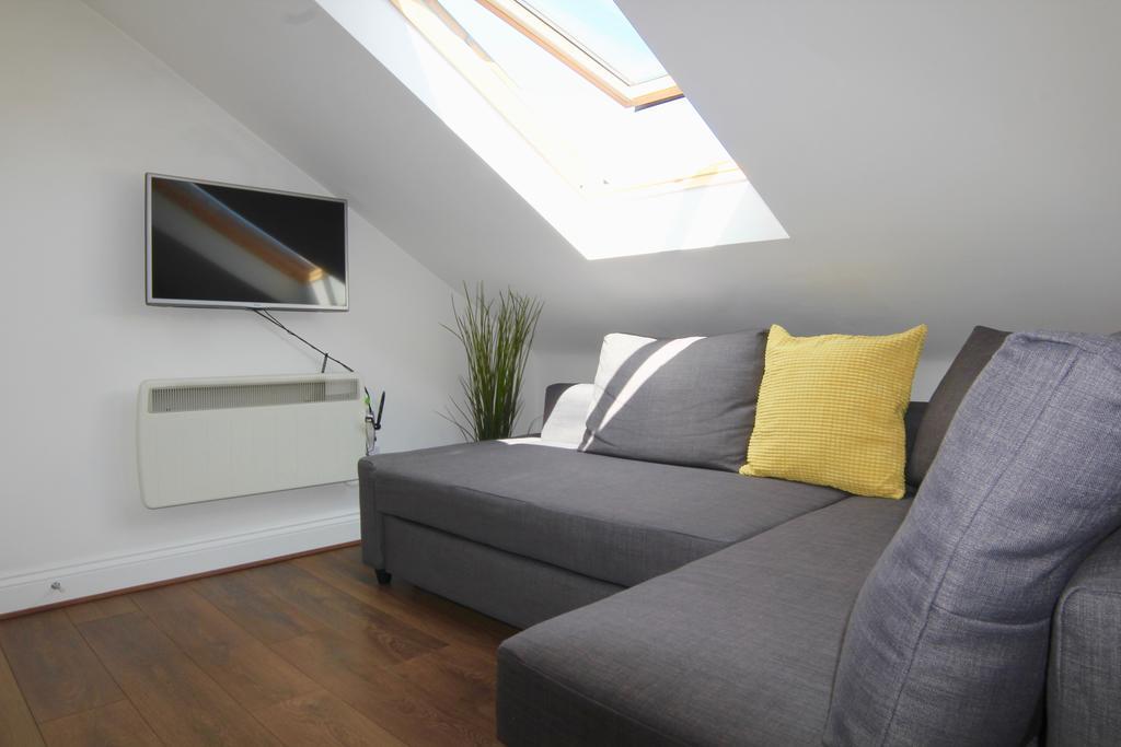Thrive - Clapham Junction London